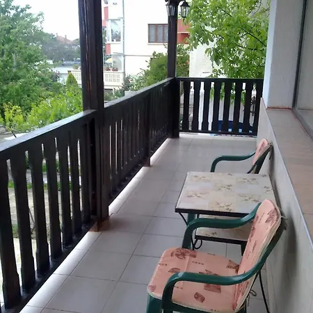 Bachvarovi Guest house *